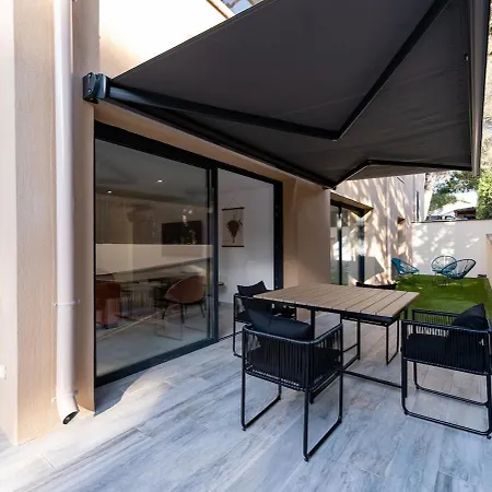2 - Cuisine - Parking Appartement Saint-Raphaël